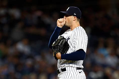 Aaron Boone’s decision to turn to inconsistent Clay Holmes backfires and costs Yankees the win